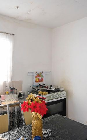 Casa à venda com 200m², 2 quartos e 2 vagasCozinha