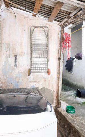 Casa à venda com 200m², 2 quartos e 2 vagasÁrea de serviço
