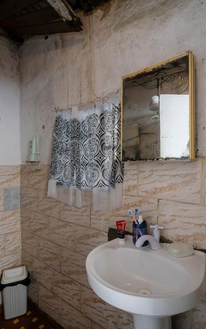 Casa à venda com 200m², 2 quartos e 2 vagasBanheiro