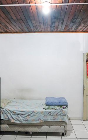 Casa à venda com 200m², 2 quartos e 2 vagasQuarto