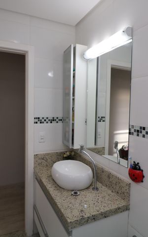 Casa à venda com 190m², 3 quartos e 4 vagasBanheiro