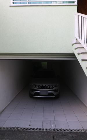 Casa à venda com 190m², 3 quartos e 4 vagasGaragem