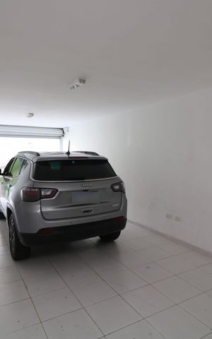 Casa à venda com 190m², 3 quartos e 4 vagasGaragem