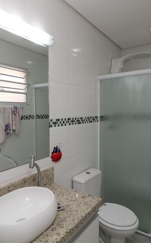 Casa à venda com 190m², 3 quartos e 4 vagasBanheiro
