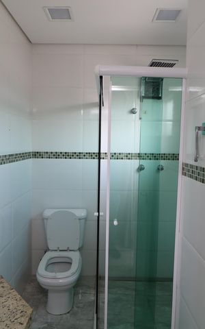 Casa à venda com 190m², 3 quartos e 4 vagasBanheiro da Suíte