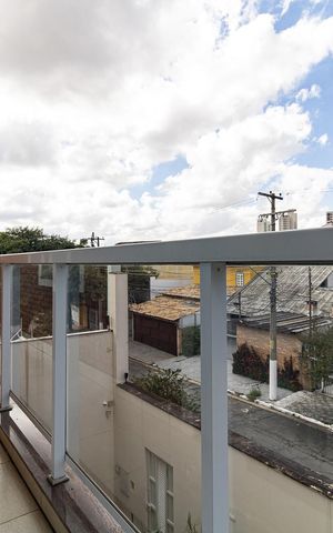 Casa à venda com 600m², 3 quartos e 7 vagas Casa à venda com 600m², 3 quartos e 7 vagasVaranda da Suíte 1
