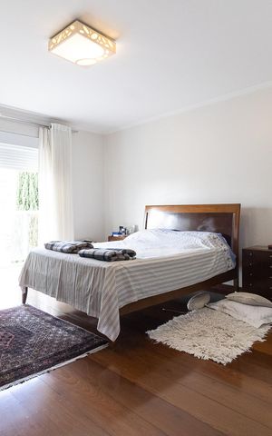 Casa à venda com 600m², 3 quartos e 7 vagas Casa à venda com 600m², 3 quartos e 7 vagasSuíte 1