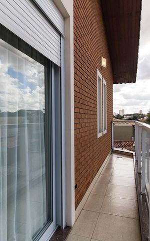 Casa à venda com 600m², 3 quartos e 7 vagas Casa à venda com 600m², 3 quartos e 7 vagasVaranda da Suíte 1