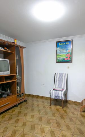 Casa à venda com 180m², 4 quartos e 2 vagasSala 2 