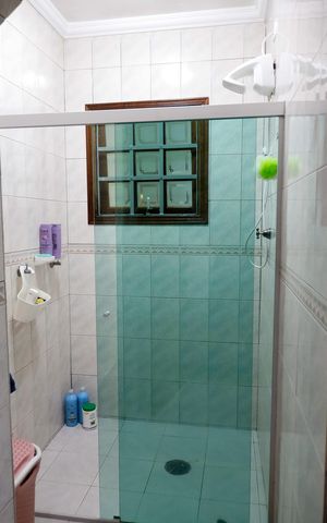 Casa à venda com 300m², 4 quartos e 2 vagas Casa à venda com 300m², 4 quartos e 2 vagasQuarto 3 - Suíte