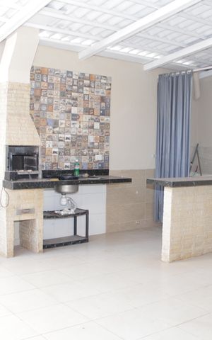 Casa de condomínio à venda com 184m², 3 quartos e 3 vagasVaranda Churrasqueira 