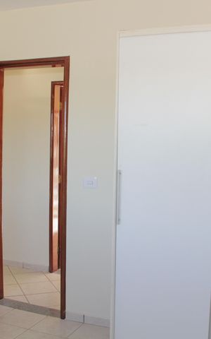 Casa de condomínio à venda com 184m², 3 quartos e 3 vagasQuarto 2