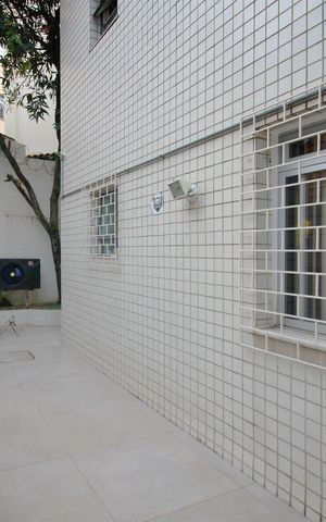 Apartamento à venda com 300m², 4 quartos e 2 vagasVaranda aberta da sala