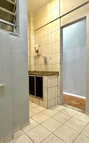 Apartamento à venda com 47m², 1 quarto e sem vaga Apartamento à venda com 47m², 1 quarto e sem vagaCozinha e Área de Serviço
