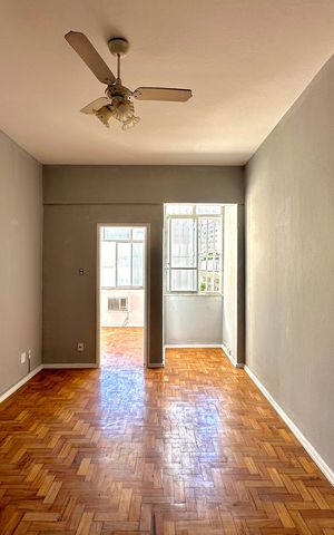 Apartamento à venda com 47m², 1 quarto e sem vaga Apartamento à venda com 47m², 1 quarto e sem vagaSala