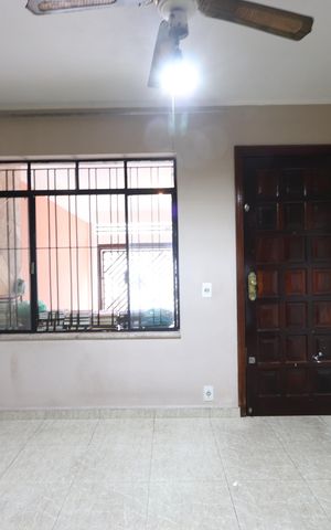 Casa para alugar com 107m², 2 quartos e 1 vagaSala