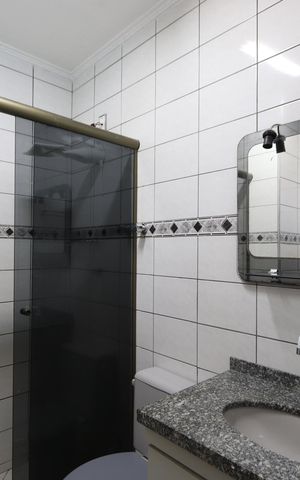 Casa para alugar com 107m², 2 quartos e 1 vagaBanheiro