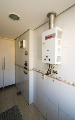 Casa para alugar com 308m², 3 quartos e 4 vagas Casa para alugar com 308m², 3 quartos e 4 vagasÁrea de Serviço