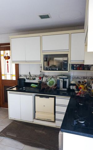 Casa para alugar com 308m², 3 quartos e 4 vagas Casa para alugar com 308m², 3 quartos e 4 vagasCozinha