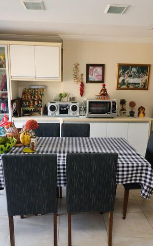 Casa para alugar com 308m², 3 quartos e 4 vagas Casa para alugar com 308m², 3 quartos e 4 vagasSala de Jantar