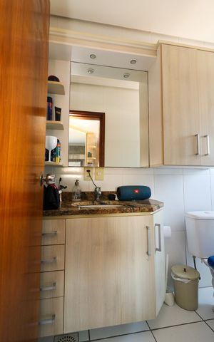 Casa para alugar com 308m², 3 quartos e 4 vagas Casa para alugar com 308m², 3 quartos e 4 vagasBanheiro da Suíte 2