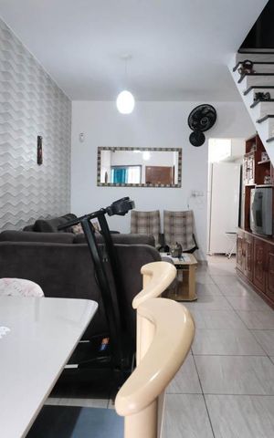 Casa à venda com 156m², 2 quartos e 2 vagasSala