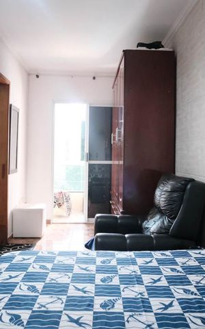 Casa à venda com 156m², 2 quartos e 2 vagasSuíte
