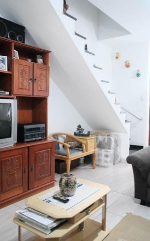 Casa à venda com 156m², 2 quartos e 2 vagasSala