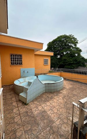 Casa à venda com 160m², 3 quartos e 4 vagas