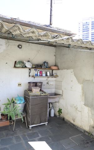 Casa à venda com 360m², 8 quartos e sem vaga Casa à venda com 360m², 8 quartos e sem vagaCasa 2 - Área de Serviço