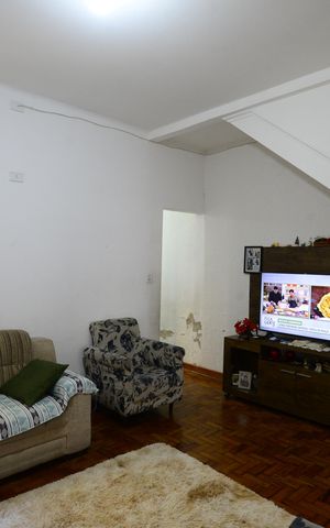 Casa à venda com 360m², 8 quartos e sem vaga Casa à venda com 360m², 8 quartos e sem vagaSala