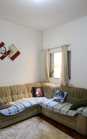 Casa à venda com 360m², 8 quartos e sem vaga Casa à venda com 360m², 8 quartos e sem vagaSala
