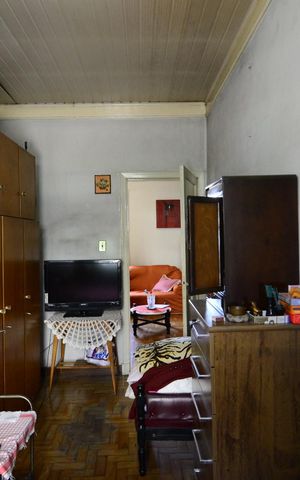Casa à venda com 360m², 8 quartos e sem vaga Casa à venda com 360m², 8 quartos e sem vagaCasa 2 - Quarto 2