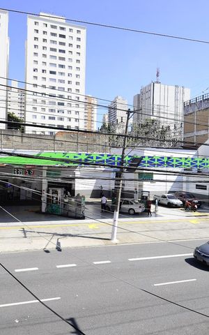 Casa à venda com 360m², 8 quartos e sem vaga Casa à venda com 360m², 8 quartos e sem vagaCasa 2 - Quarto 2 Vista