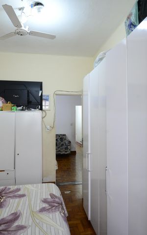 Casa à venda com 360m², 8 quartos e sem vaga Casa à venda com 360m², 8 quartos e sem vagaQuarto 1