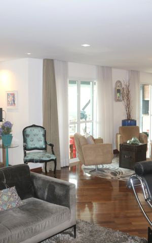 Apartamento à venda com 254m², 3 quartos e 6 vagasSala