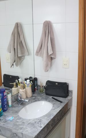 Apartamento à venda com 254m², 3 quartos e 6 vagasBanheiro da Suíte 2
