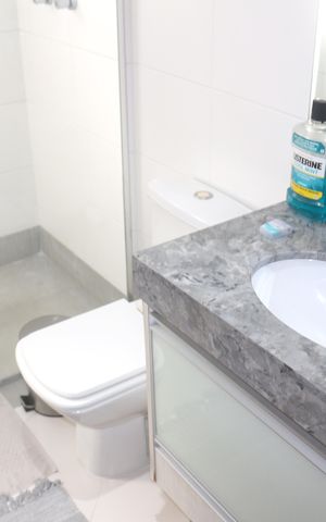 Apartamento à venda com 254m², 3 quartos e 6 vagasBanheiro da Suíte 2
