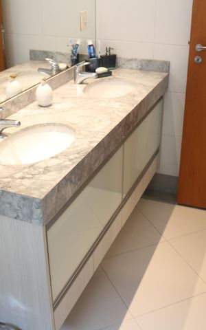 Apartamento à venda com 254m², 3 quartos e 6 vagasBanheiro da Suíte 3