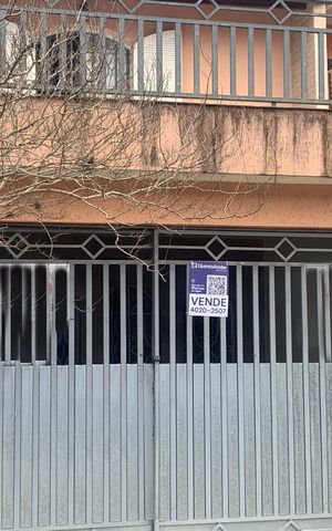 Casa à venda com 212m², 3 quartos e 2 vagasFachada