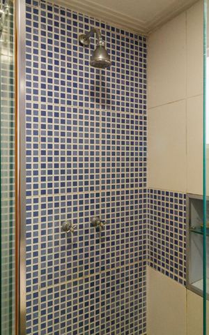 Apartamento para alugar com 76m², 2 quartos e 2 vagas Apartamento para alugar com 76m², 2 quartos e 2 vagasBanheiro da Suíte
