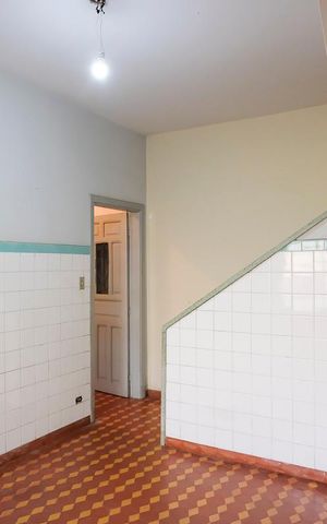 Casa à venda com 250m², 6 quartos e 2 vagasCopa