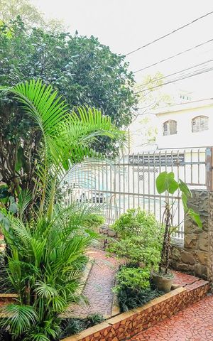 Casa à venda com 250m², 6 quartos e 2 vagasGaragem e quintal