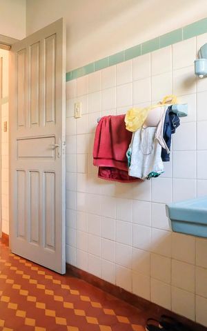 Casa à venda com 250m², 6 quartos e 2 vagasBanheiro 2