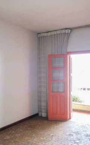 Casa à venda com 250m², 6 quartos e 2 vagasQuarto 2