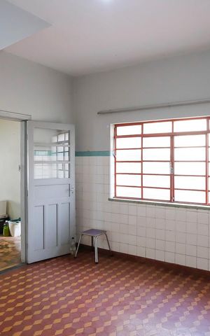 Casa à venda com 250m², 6 quartos e 2 vagasCopa