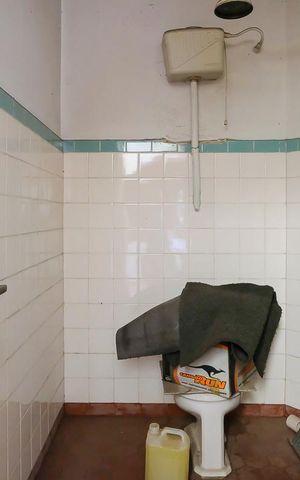 Casa à venda com 250m², 6 quartos e 2 vagasBanheiro de serviço