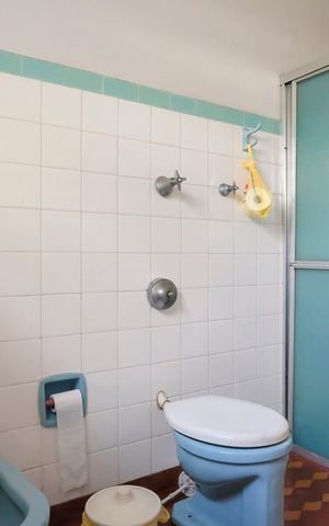 Casa à venda com 250m², 6 quartos e 2 vagasBanheiro 2
