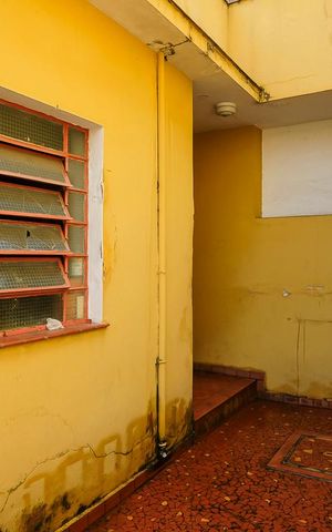 Casa à venda com 250m², 6 quartos e 2 vagasÁrea de serviço