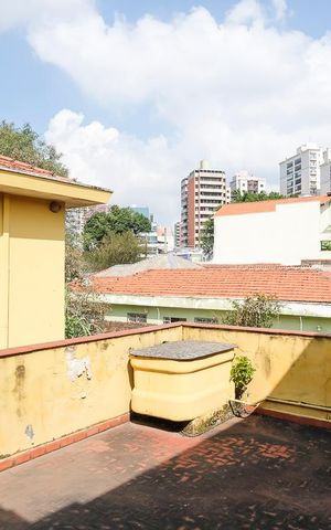 Casa à venda com 250m², 6 quartos e 2 vagasQuintal